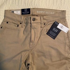 Gap Khaki Slim Fit Softwear jean 30X30 NWT